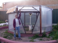 Greenhouse with the hydraulic inside
